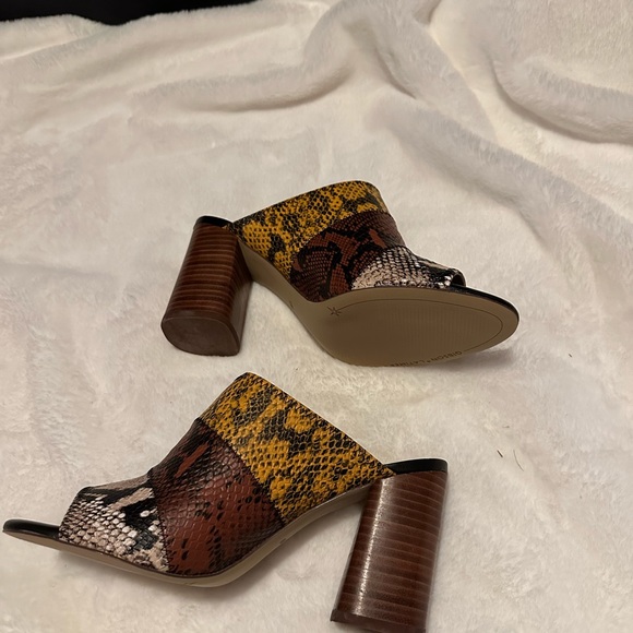 Gibson latimer block heels - Picture 2 of 5